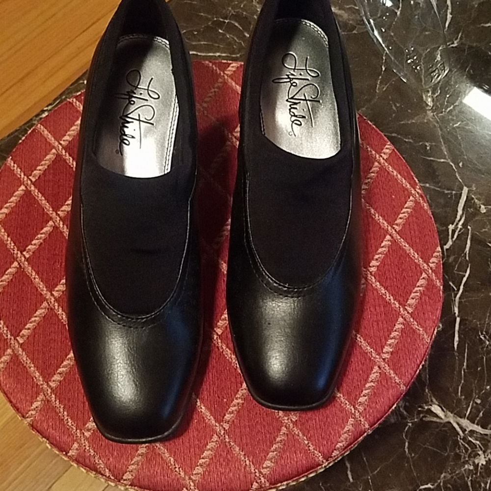 Lifestride shoes.